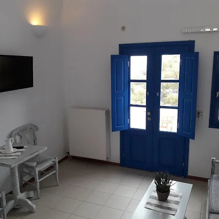 Cultural House Pýrgos